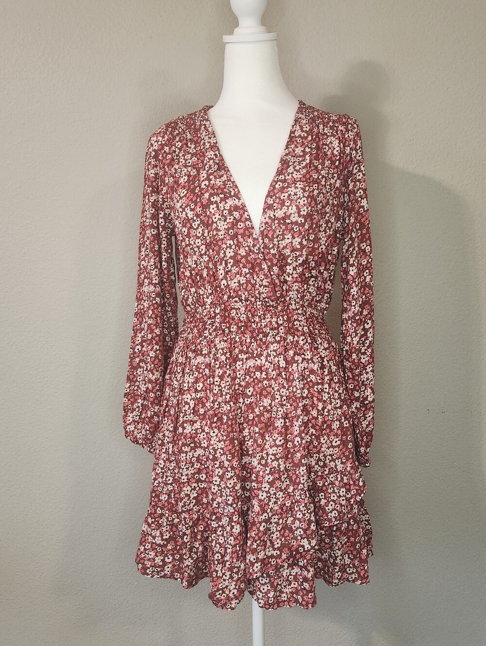 AREA Stars Pink Cream Floral Long Sleeve V-Neck Mini Dress NWT Size Small